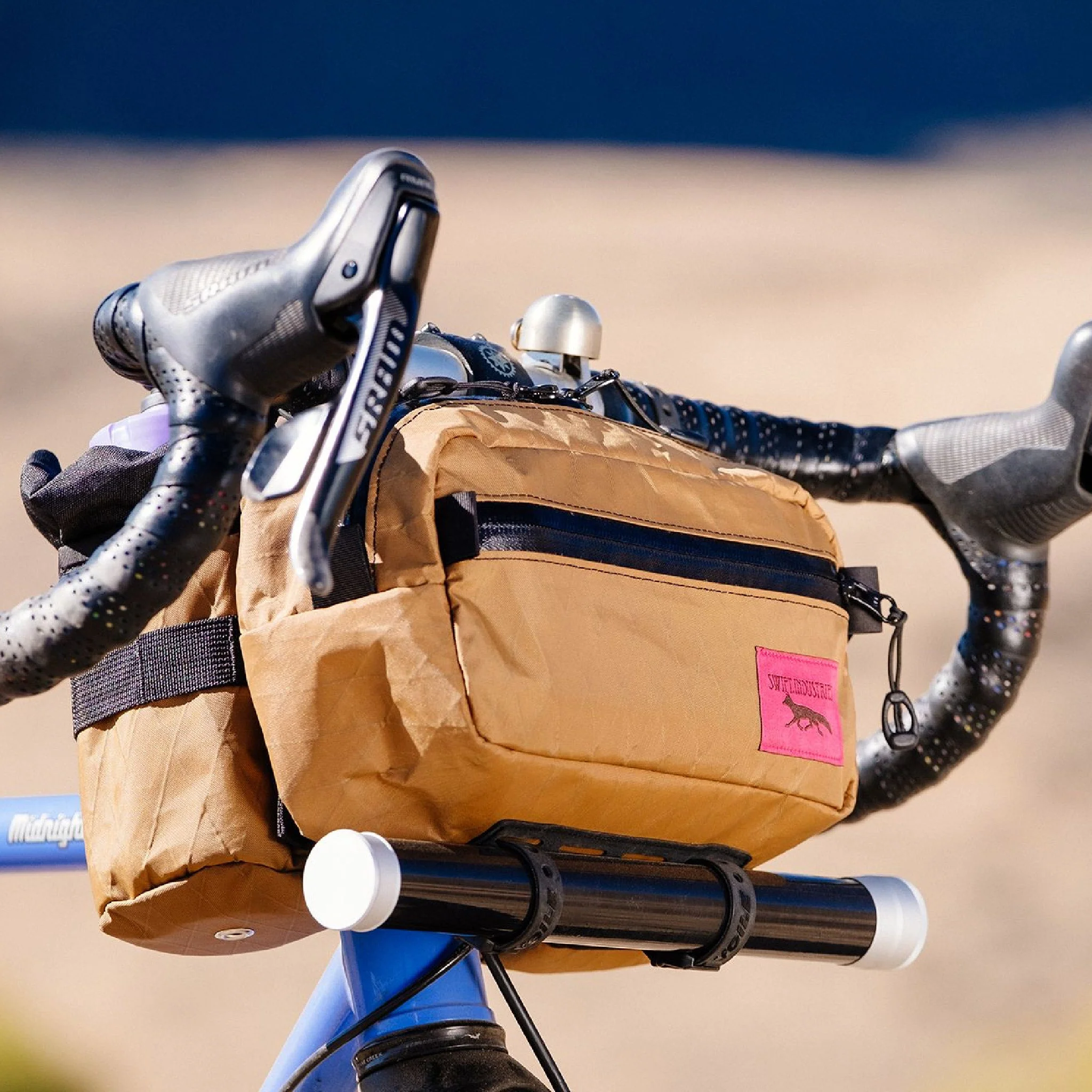 Kestrel Handlebar Bag - Image 3